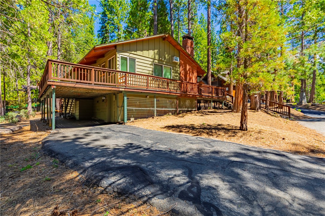8005 Cedar Property Photo 8
