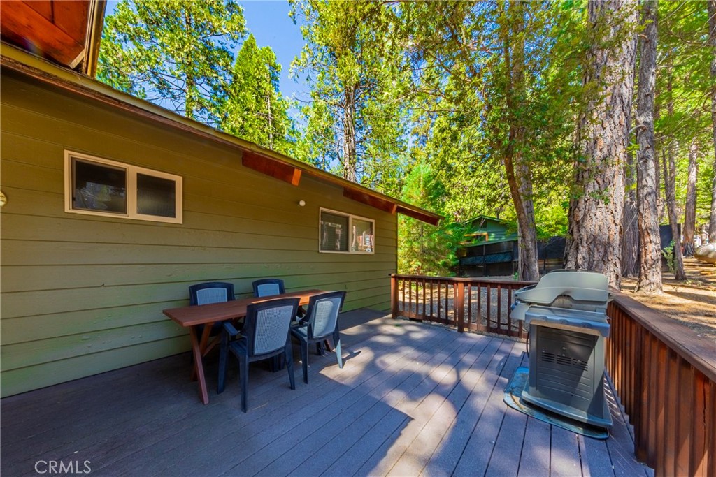 8005 Cedar Property Photo 37
