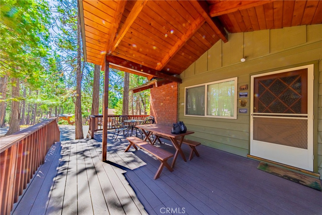 8005 Cedar Property Photo 40