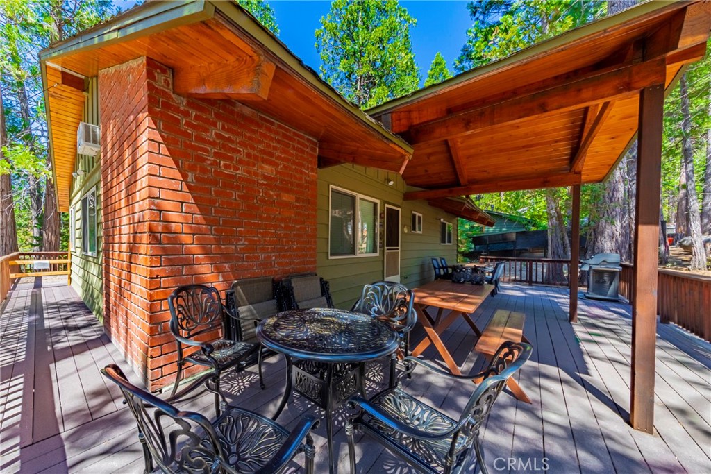 8005 Cedar Property Photo 43