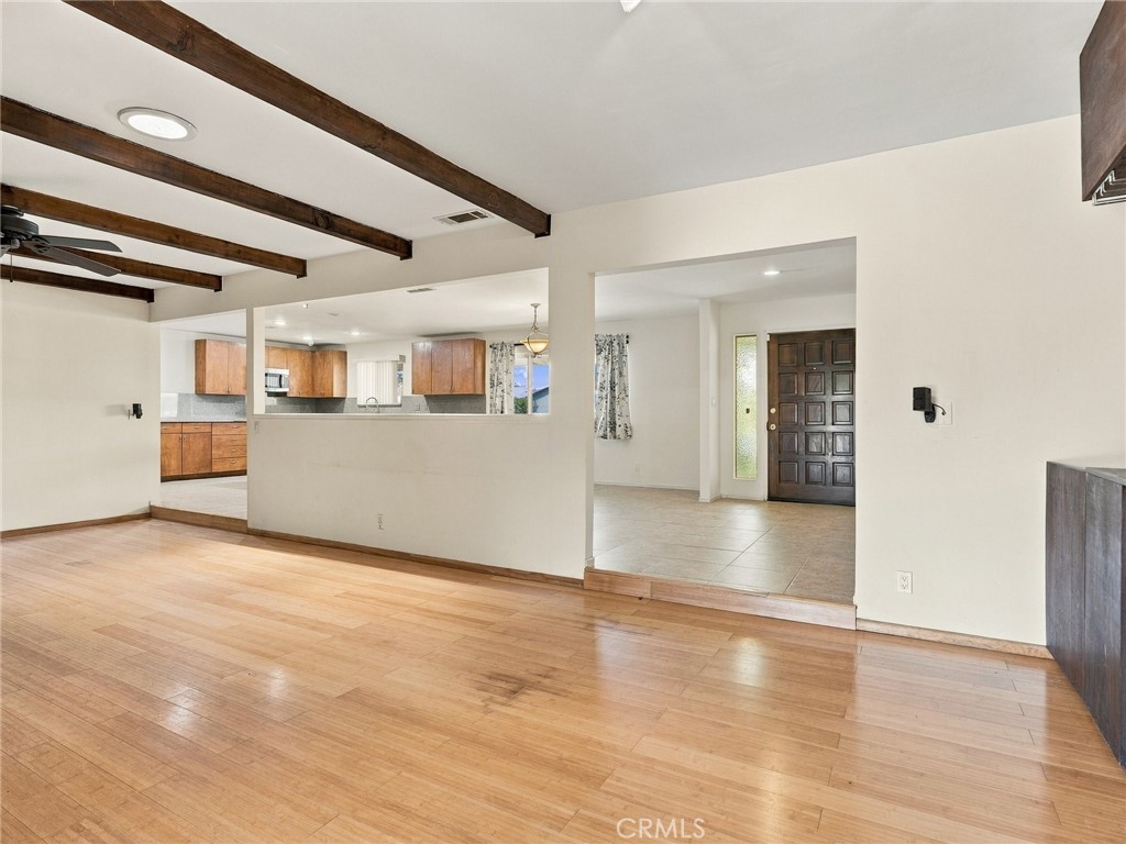 5170 E Huntington Property Photo 17