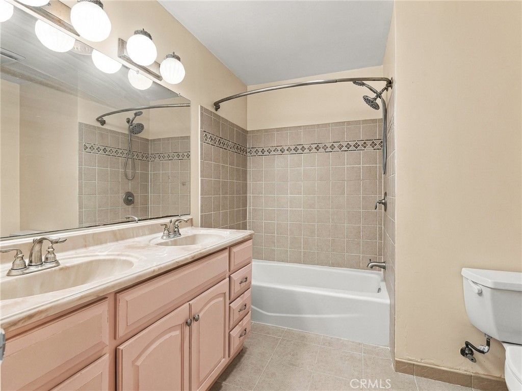 5170 E Huntington Property Photo 21