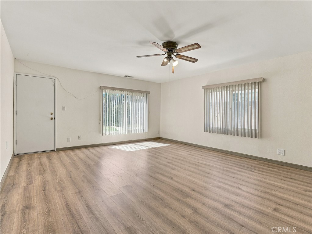 5170 E Huntington Property Photo 36