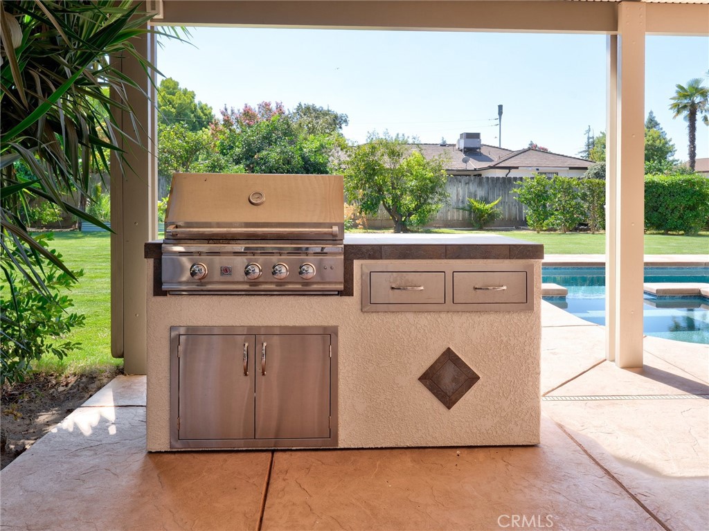 5170 E Huntington Property Photo 45