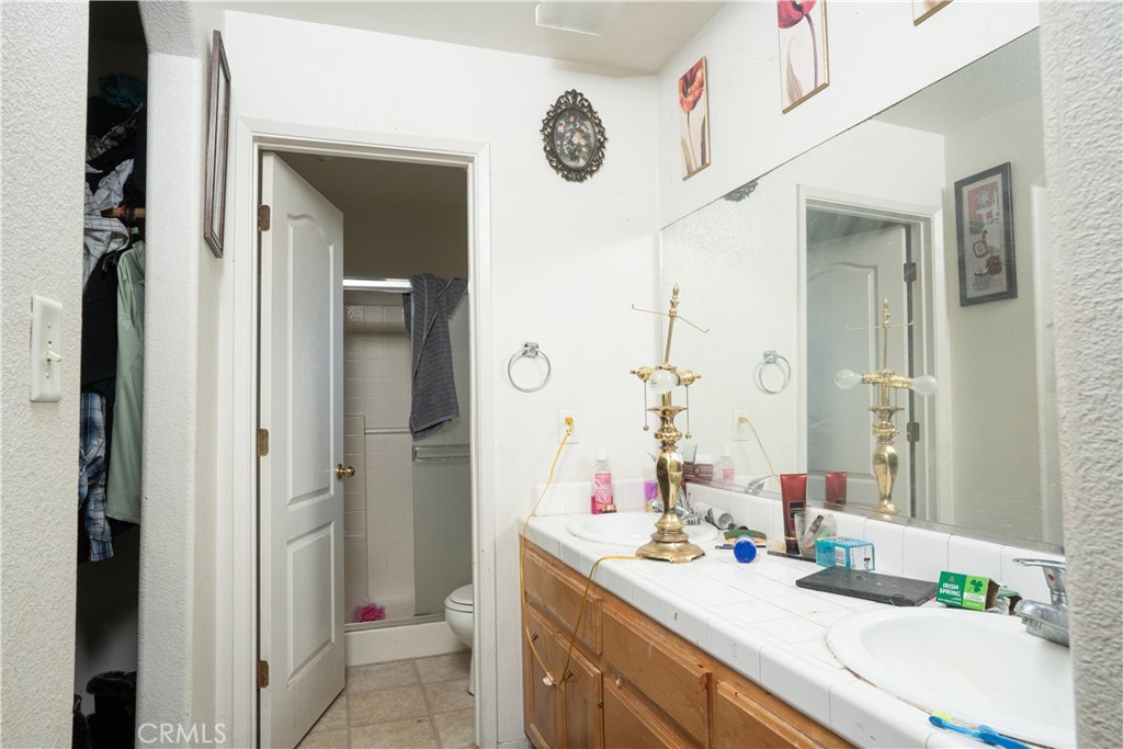 220 Walker Property Photo 11