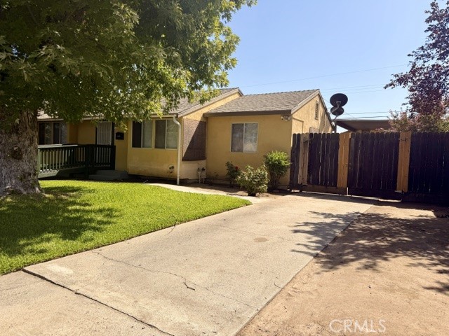 138 E Bellaire Way Property Photo 2