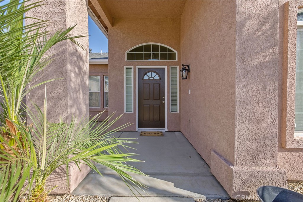 1678 Hawthorn Property Photo 5