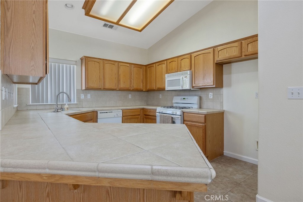 1678 Hawthorn Property Photo 17