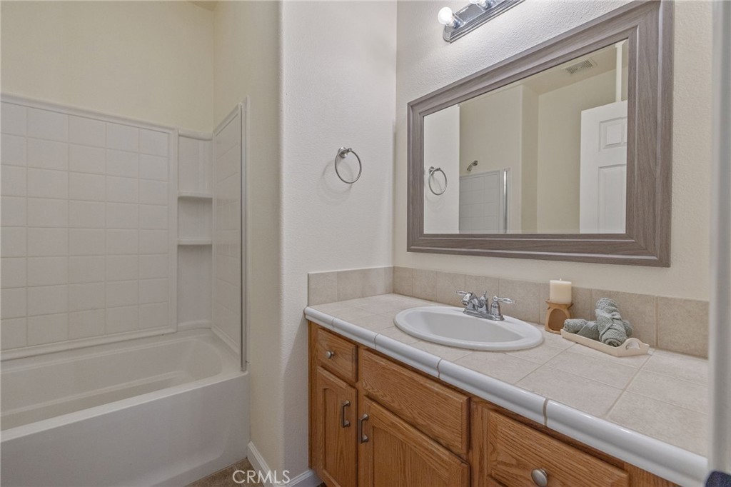 1678 Hawthorn Property Photo 23