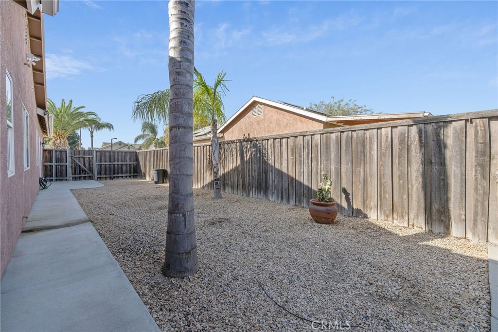 1678 Hawthorn Property Photo 45