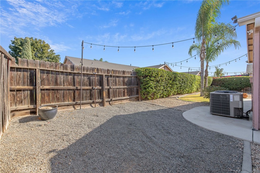 1678 Hawthorn Property Photo 46