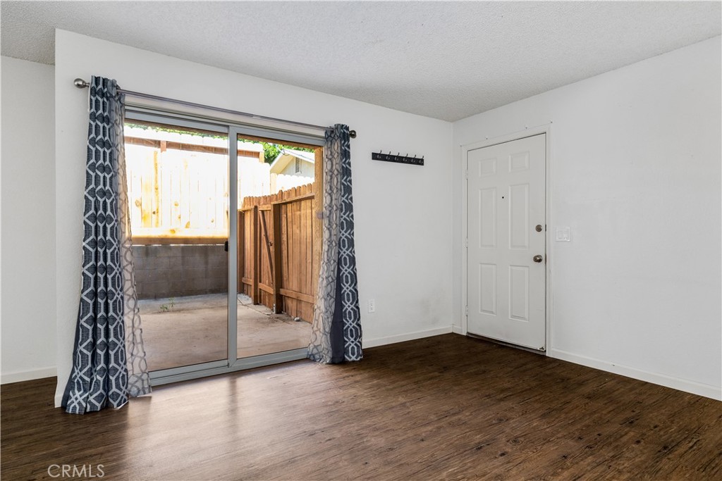 3121 Spring 102 Property Photo 5