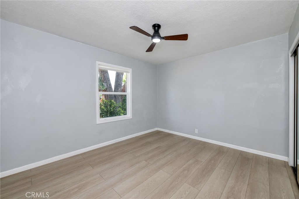934 W Terrace Property Photo 18