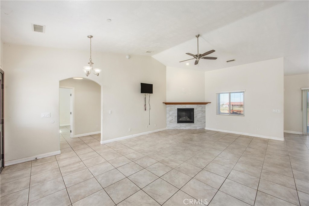9175 Cottonwood Property Photo 8