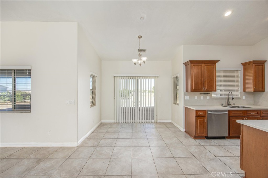 9175 Cottonwood Property Photo 10