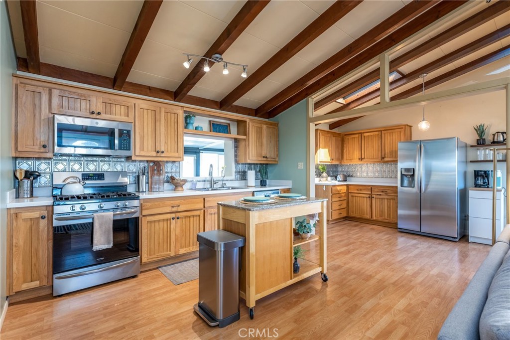 42909 Country Club W Property Photo 3