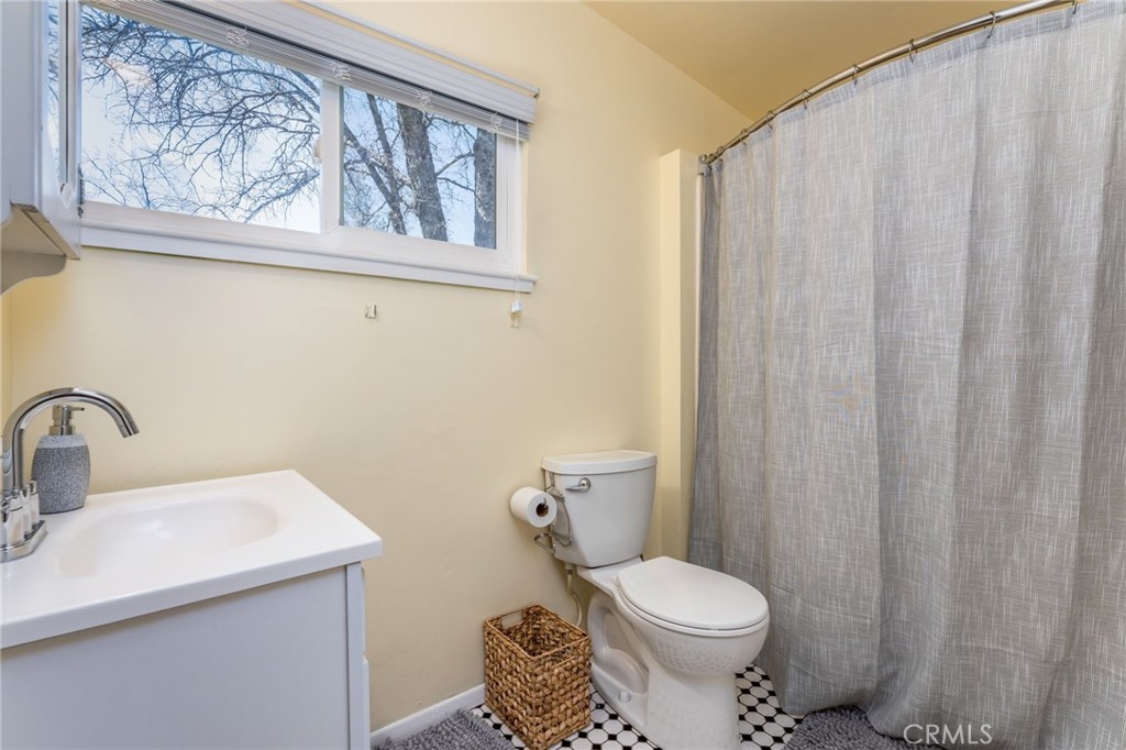 42909 Country Club W Property Photo 16