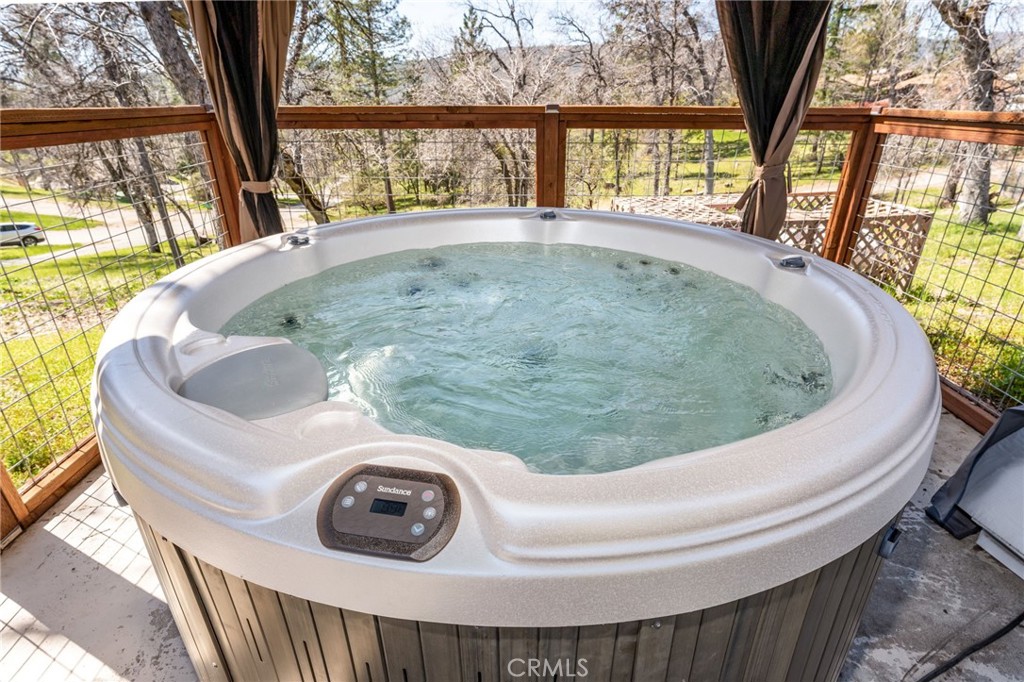 42909 Country Club W Property Photo 23