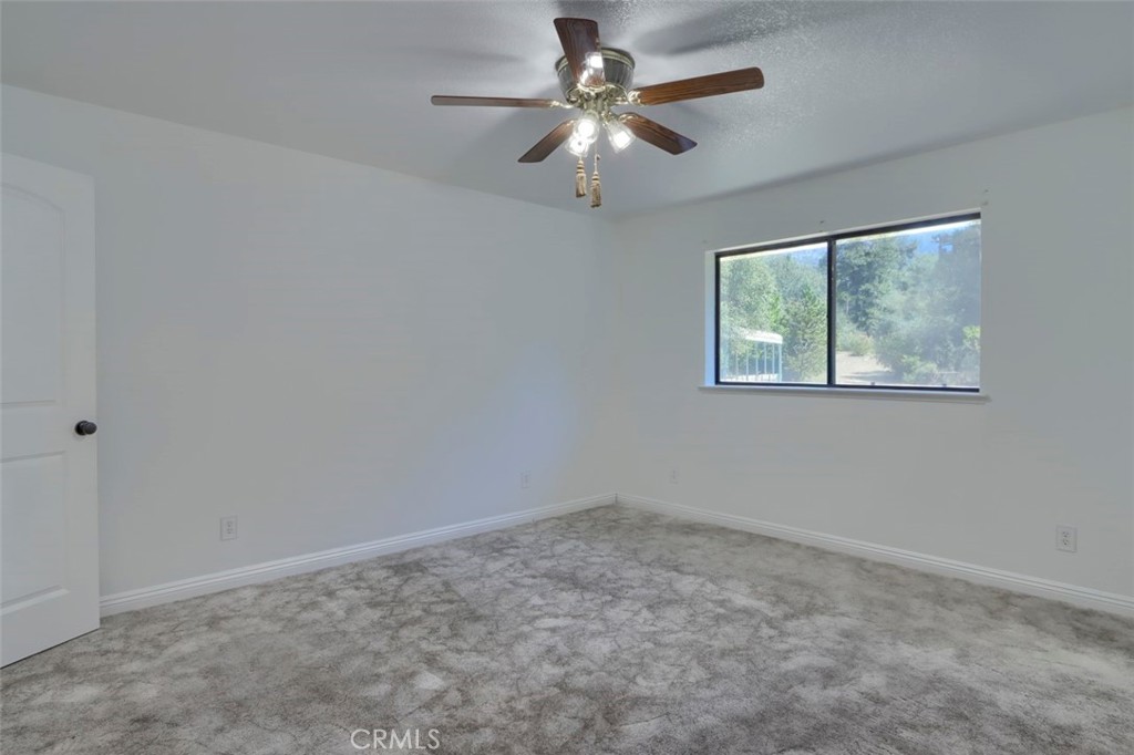 33030 Road 233 Property Photo 24