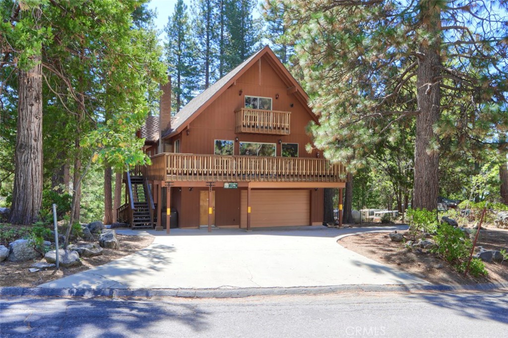 7296 Yosemite Park Property Photo 1