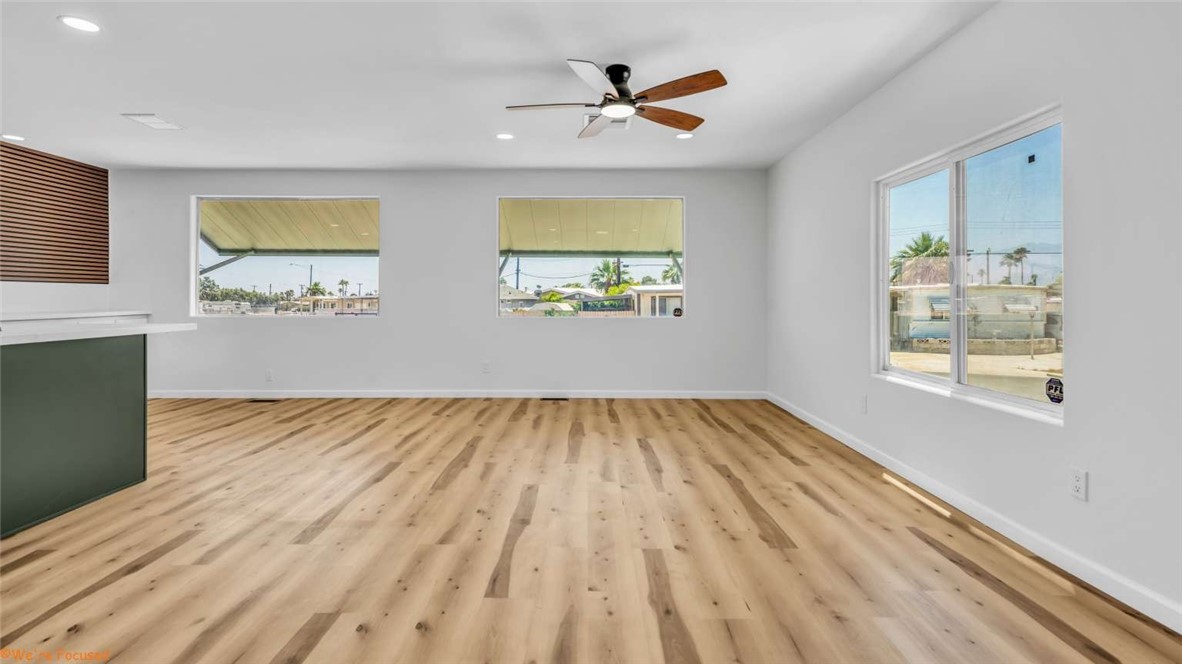 73250 Colonial Property Photo 5