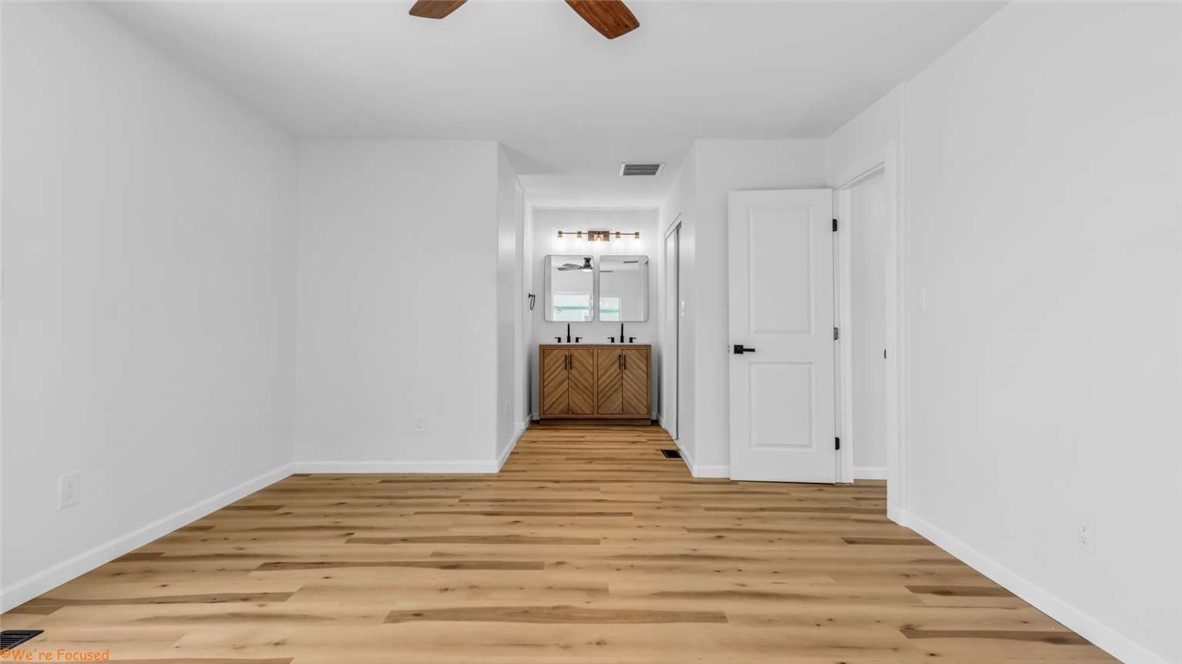 73250 Colonial Property Photo 7