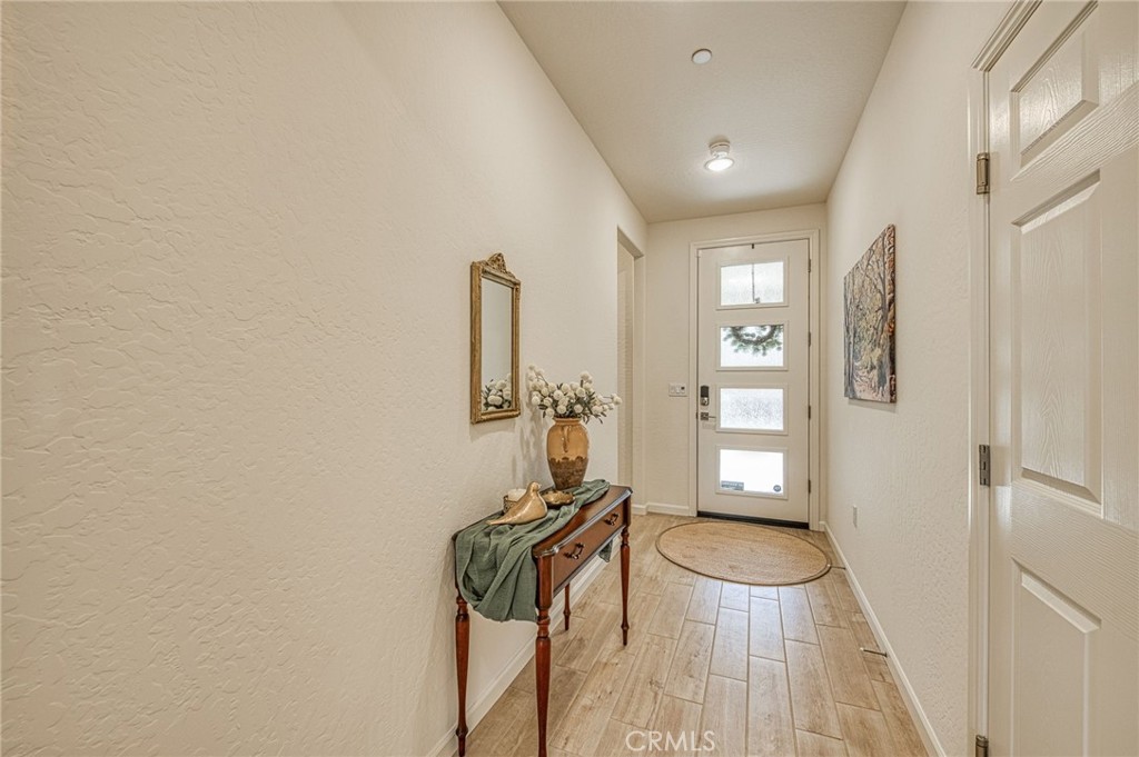 1523 Bloom Ln Property Photo 4