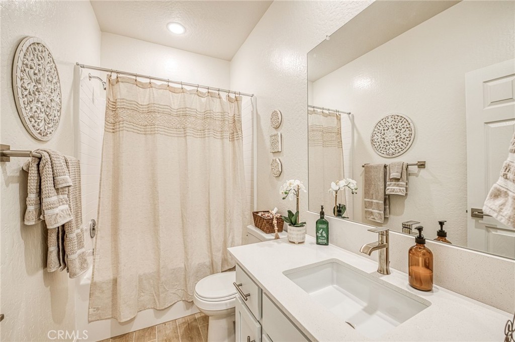 1523 Bloom Ln Property Photo 18