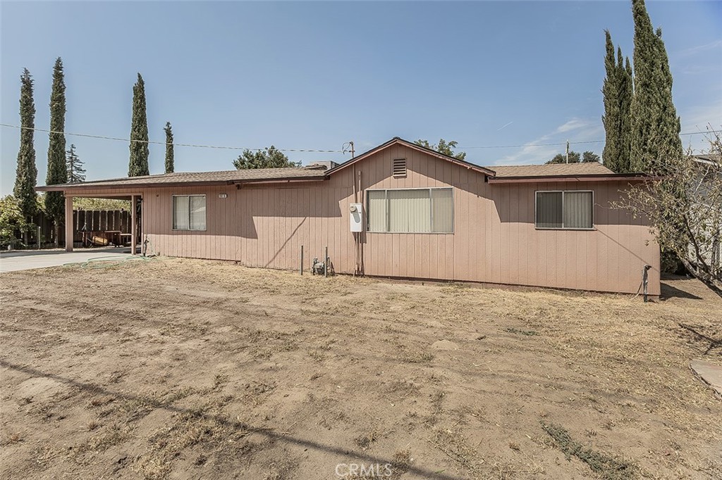 9016 E Dinuba Property Photo 2