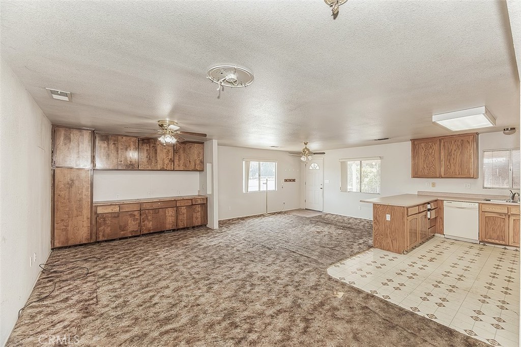 9016 E Dinuba Property Photo 12