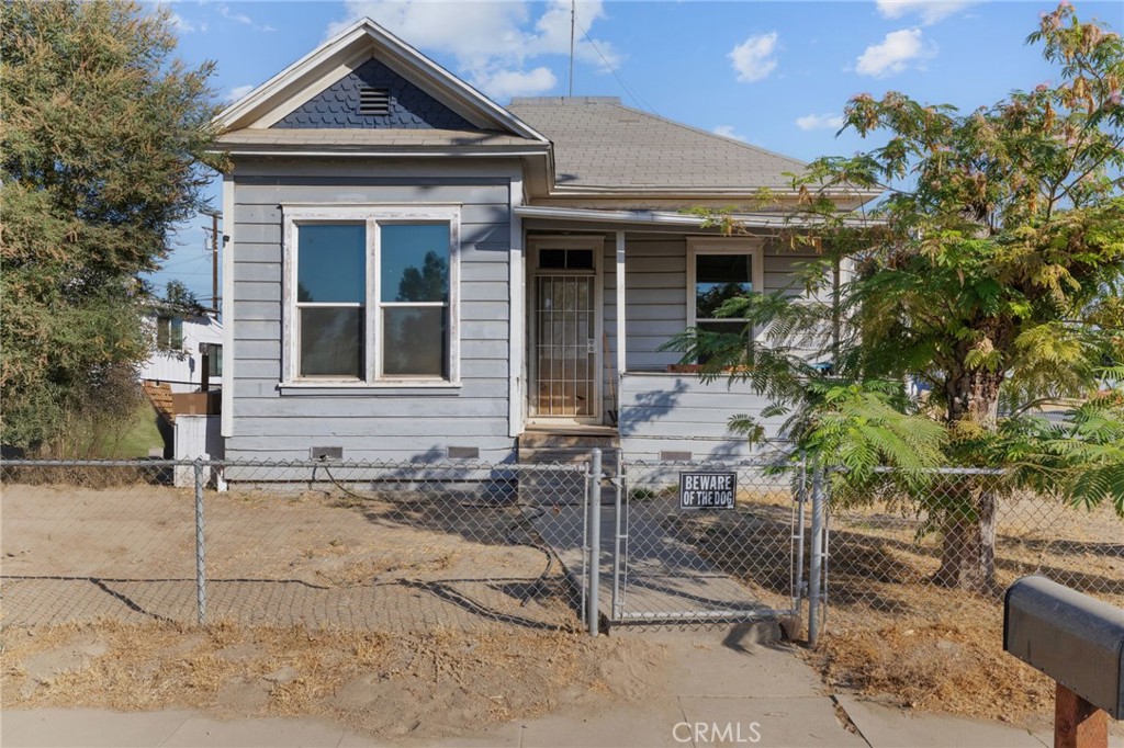 130 E 4th Street Property Photo 1