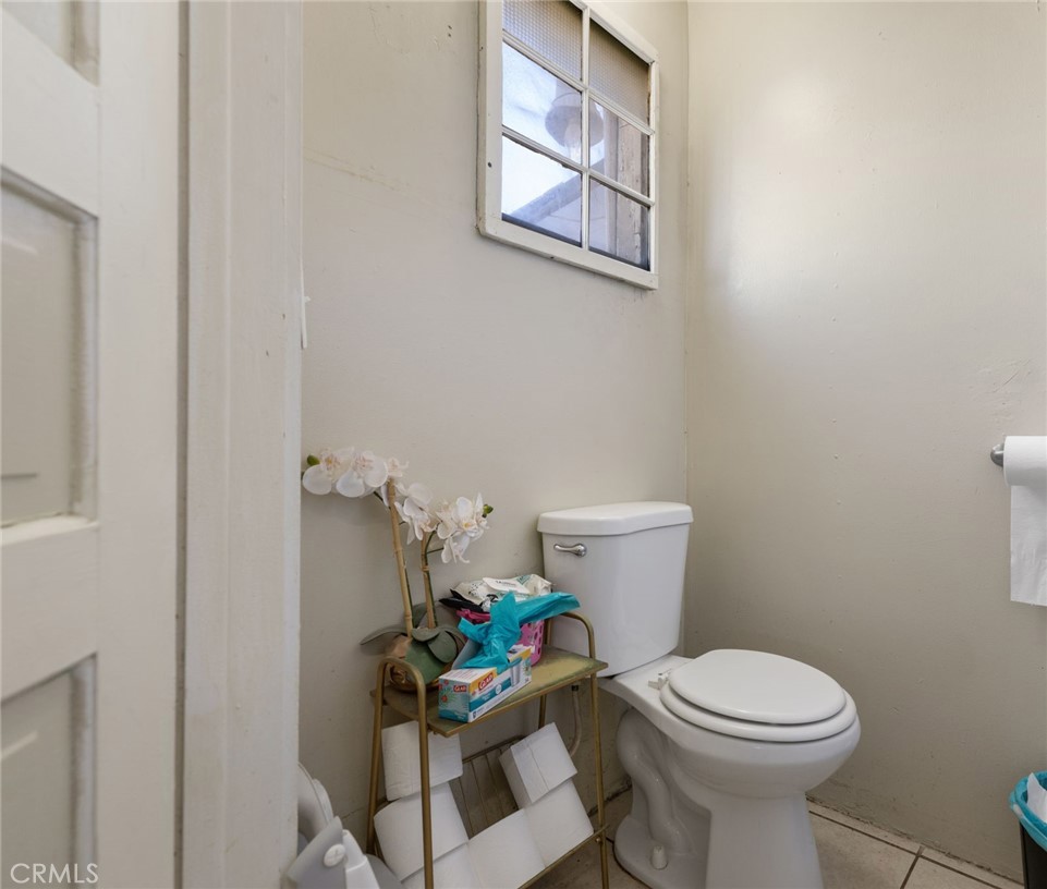 130 E 4th Street Property Photo 20