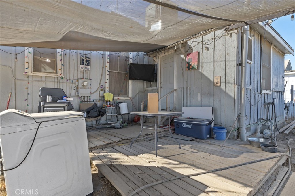 130 E 4th Street Property Photo 24