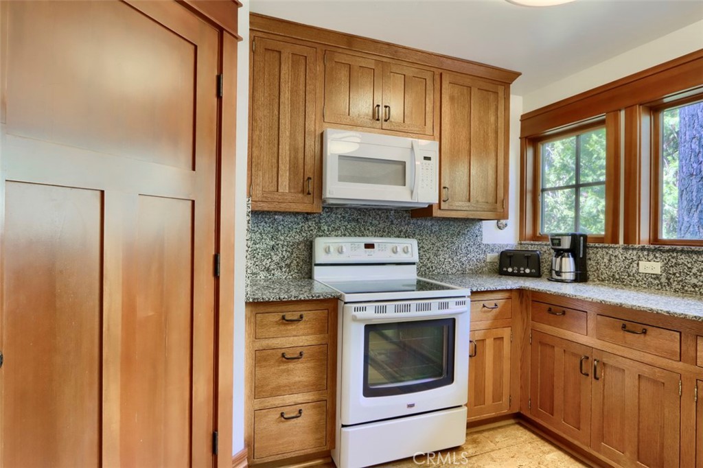 7475 Henness Circle Property Photo 16