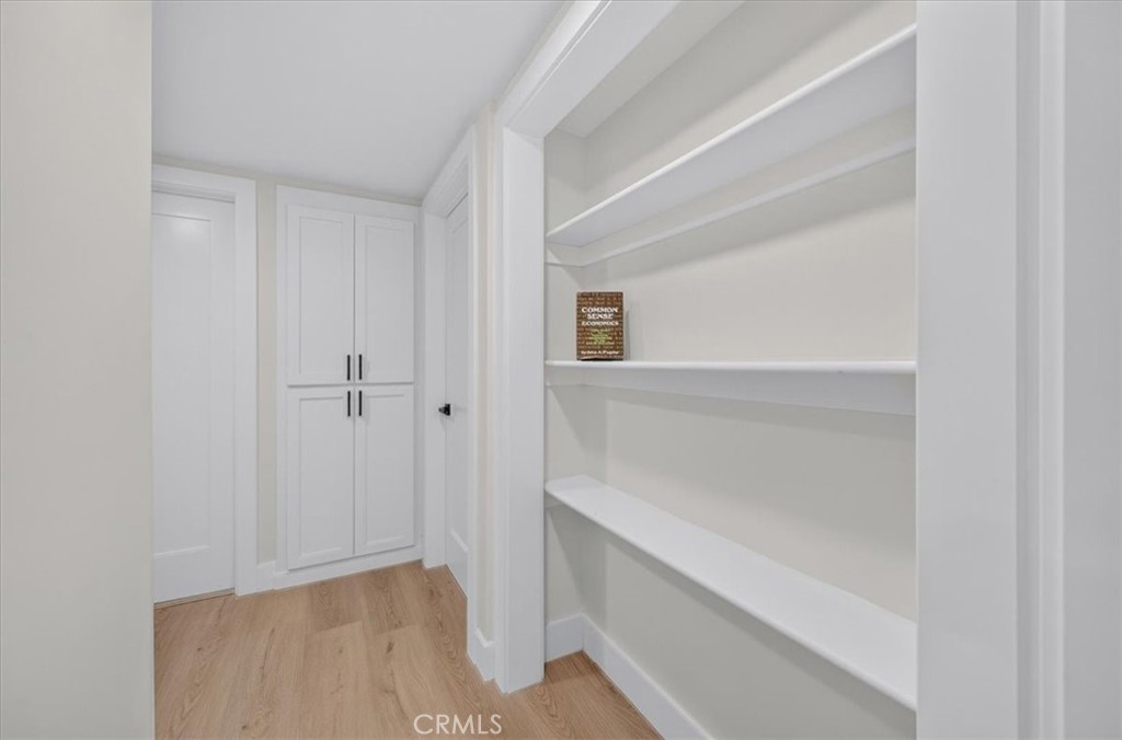 609 E Hampton Property Photo 18