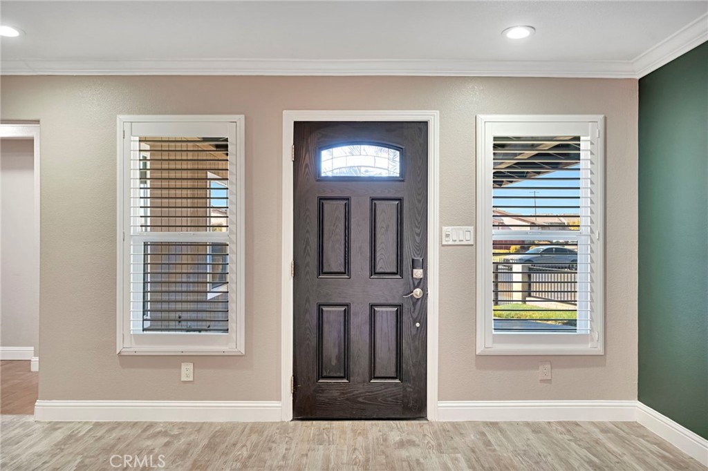 207 I Property Photo 7