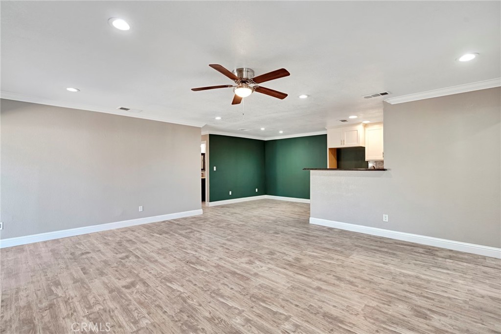 207 I Property Photo 8