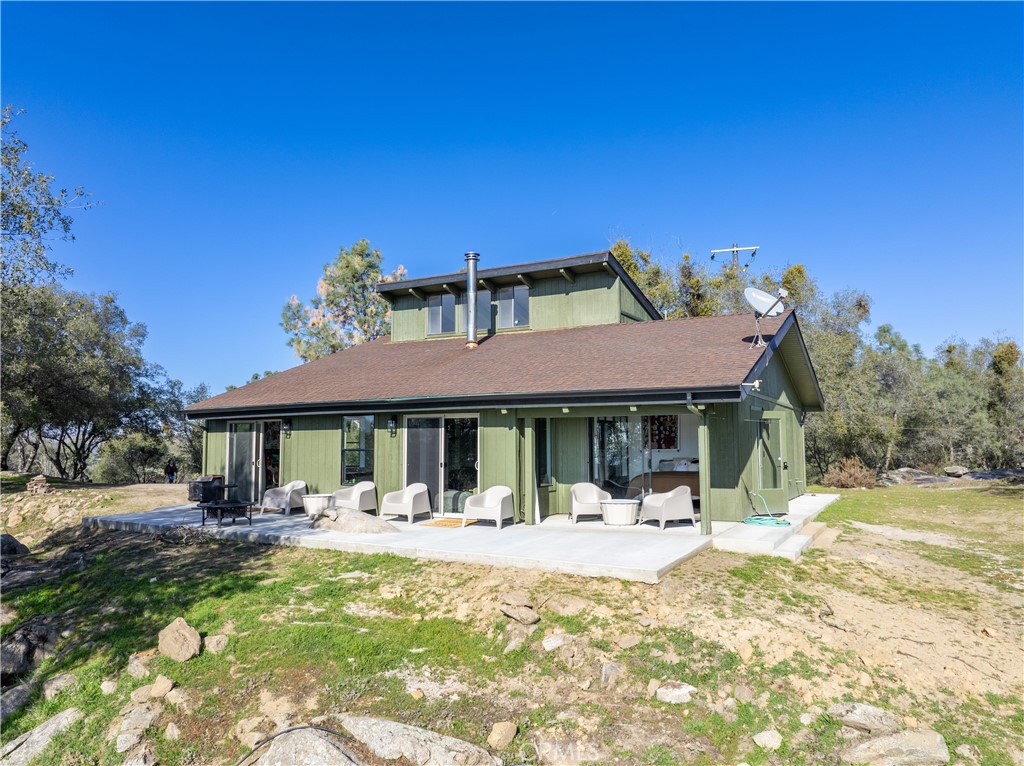 43956 Rocky Ridge Road Property Photo 1