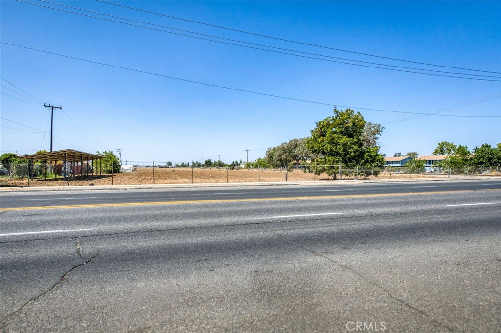 2148 S Maple Property Photo 1