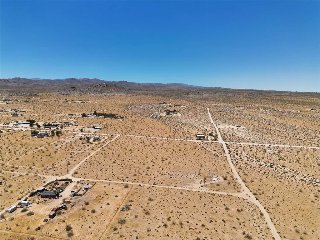 3788 N Deer Trail Property Photo 2