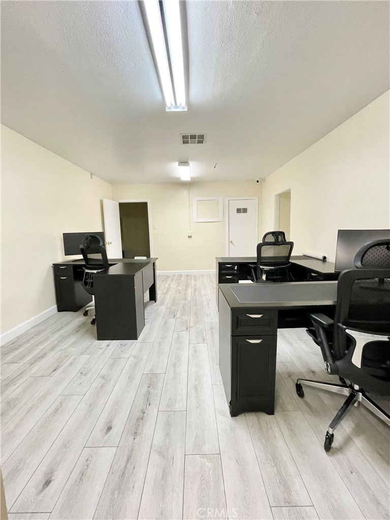 7505 Foothill Boulevard Property Photo 20