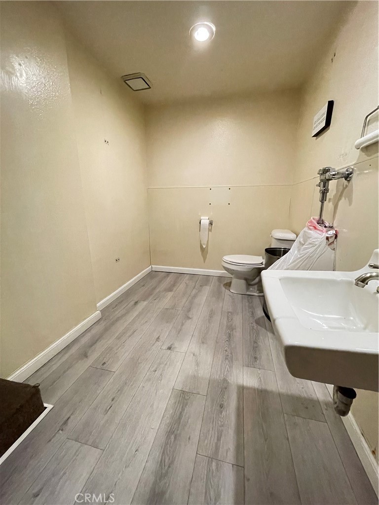 7505 Foothill Boulevard Property Photo 28