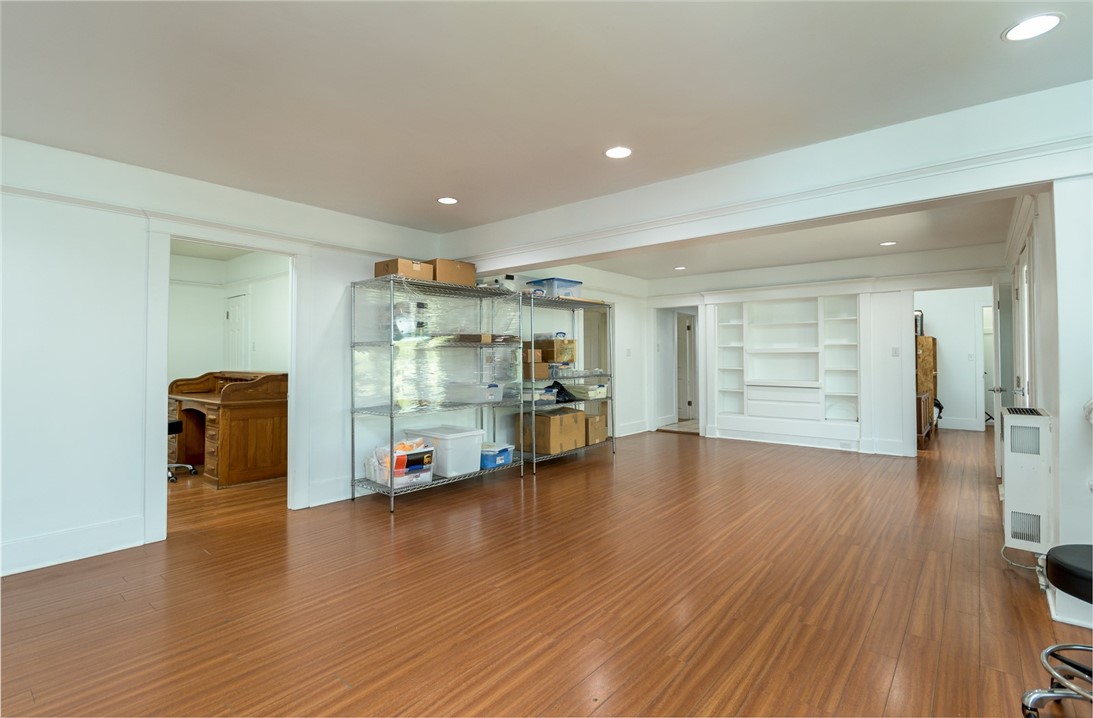 6409 Regent Street Property Photo 8