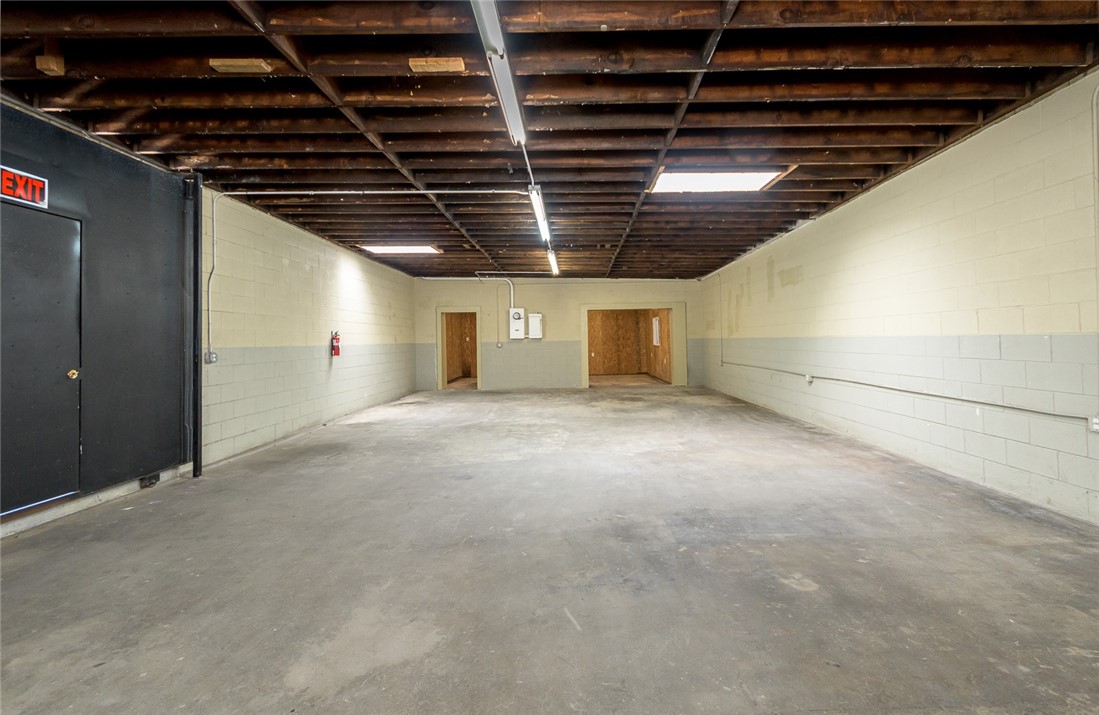 6409 Regent Street Property Photo 9