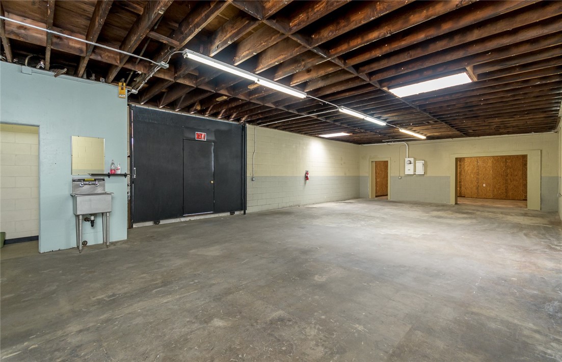 6409 Regent Street Property Photo 10