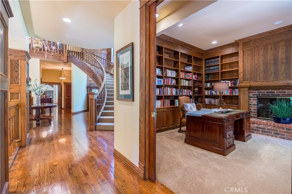 375 Berkshire Avenue Property Photo 15