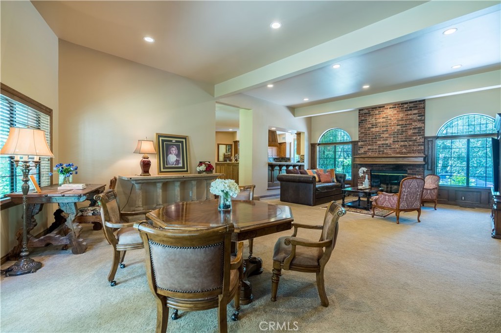 375 Berkshire Avenue Property Photo 18