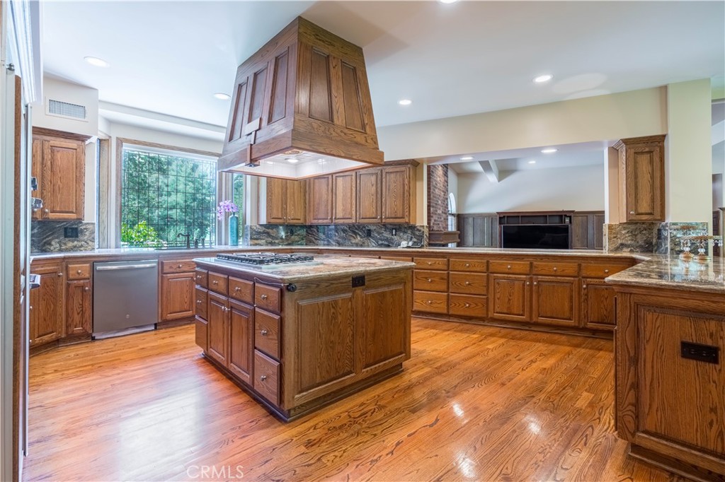 375 Berkshire Avenue Property Photo 22