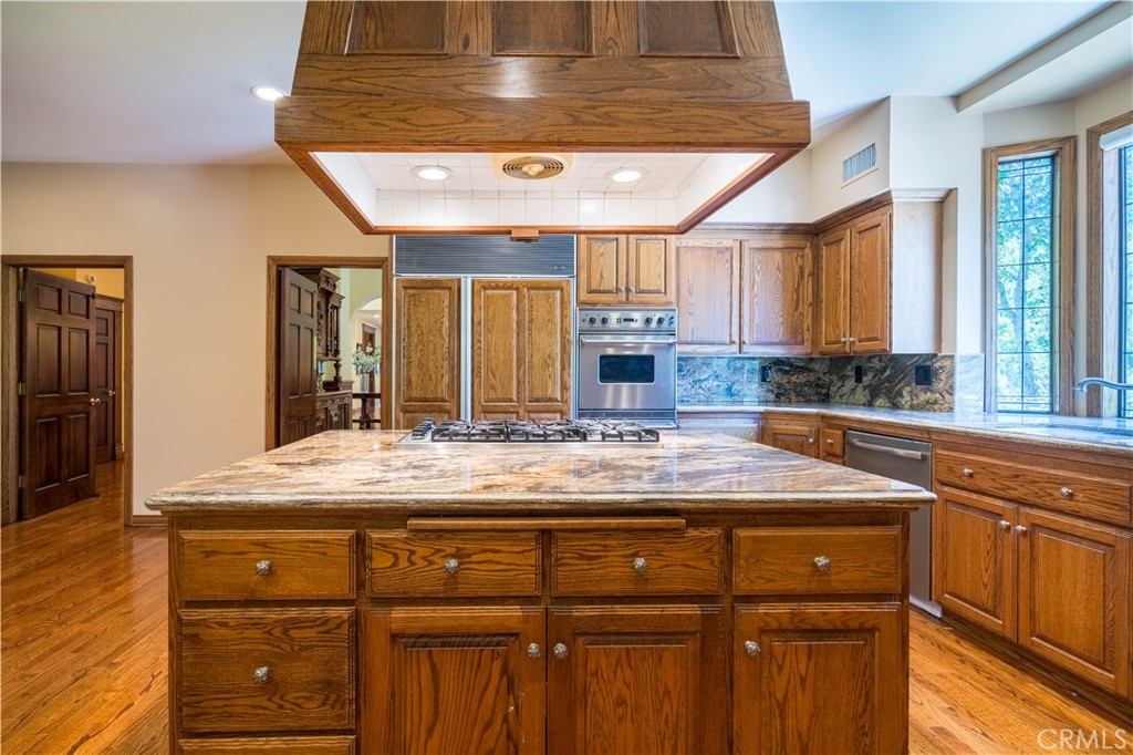 375 Berkshire Avenue Property Photo 23