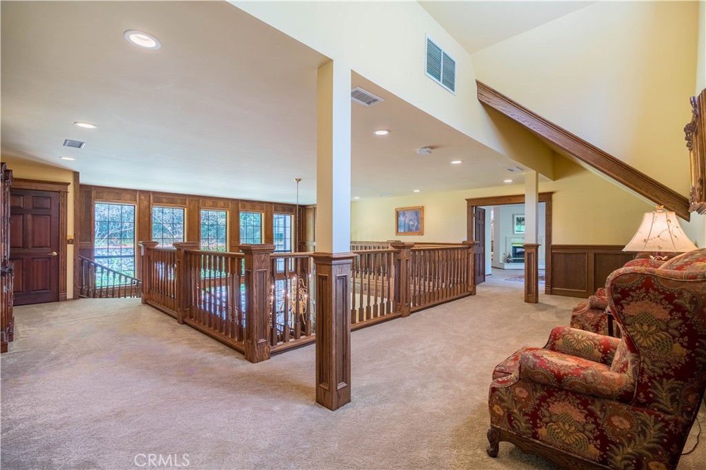 375 Berkshire Avenue Property Photo 43